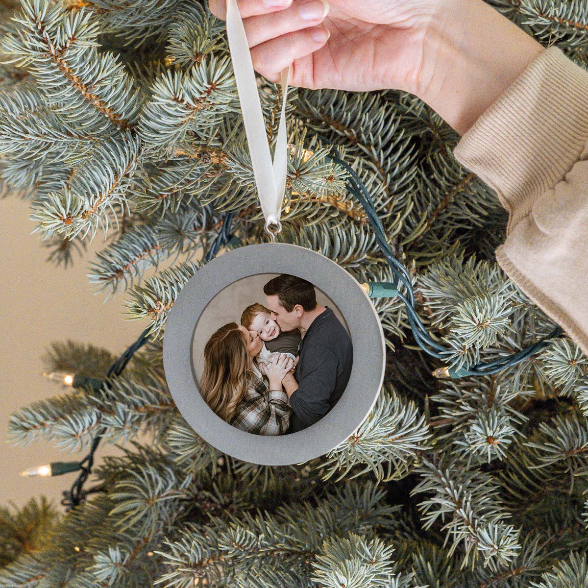 Photo Display Ornament